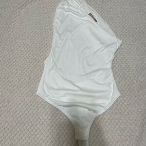 Skylar Rose White One shoulder Bodysuit